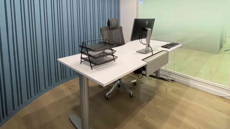 TradeCorp Office Furniture
